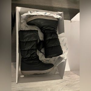 Pajar waterproof winter boots